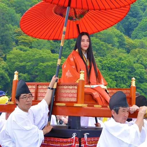 京都・嵐山「三船祭」清少納言　MifuneMatsuri KYOTO