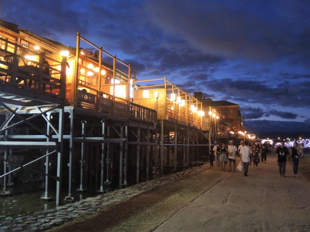 京都「京の七夕」鴨川納涼・床