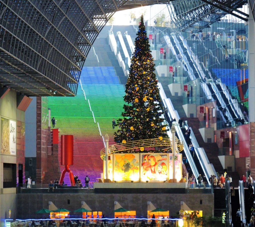京都駅・クリスマスツリー