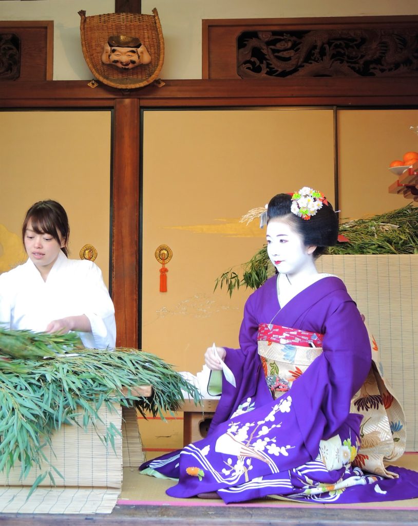 京都・ゑびす神社・十日ゑびす・舞妓
