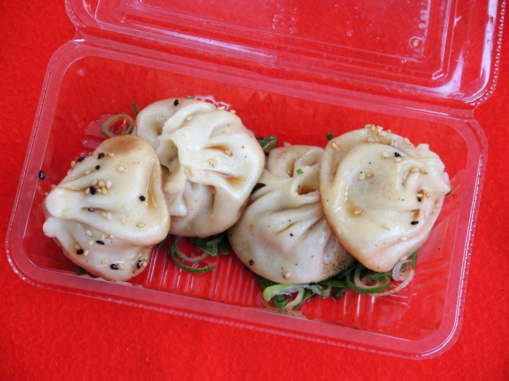 京都さくらよさこい「ご当地グルメフェスタ」焼き小籠包