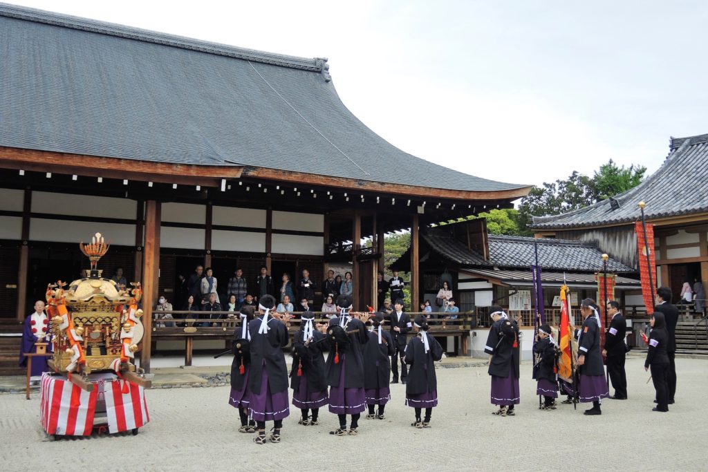 京都・熊野神社「神幸祭」聖護院にて