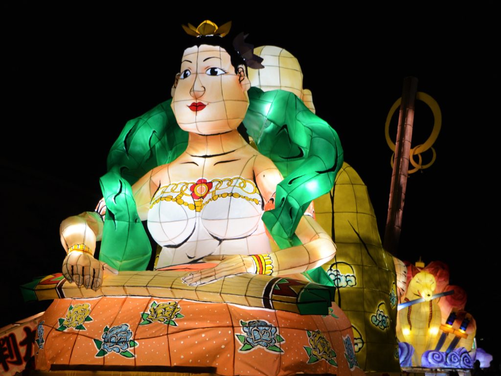 京都「東山花灯路」粟田大燈呂