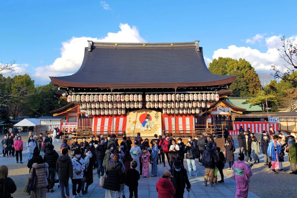 京都「八坂神社」卯年・大絵馬・舞殿