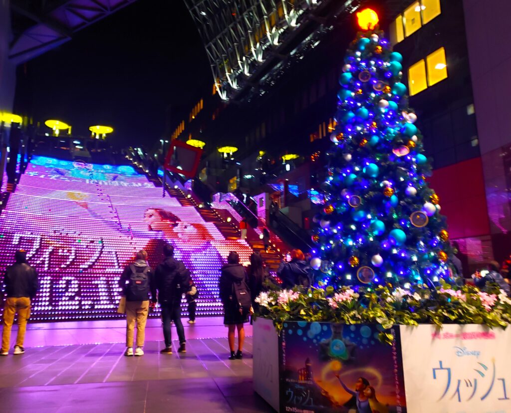 京都駅・ディズニークリスマスツリー