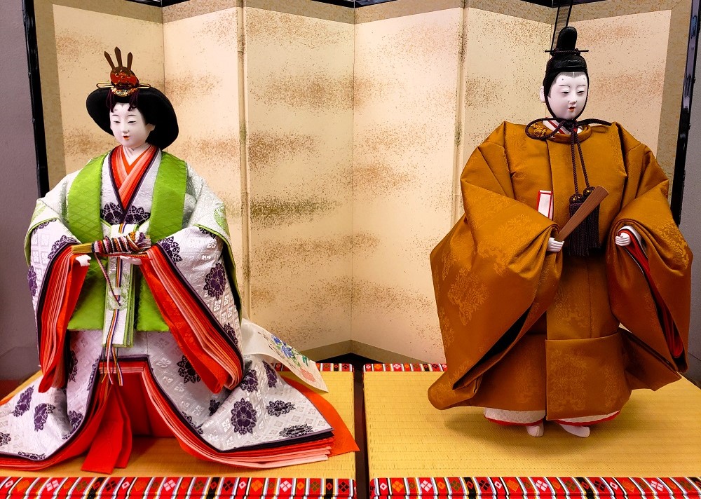 京都「即位礼正殿の儀」お雛さま・立雛
