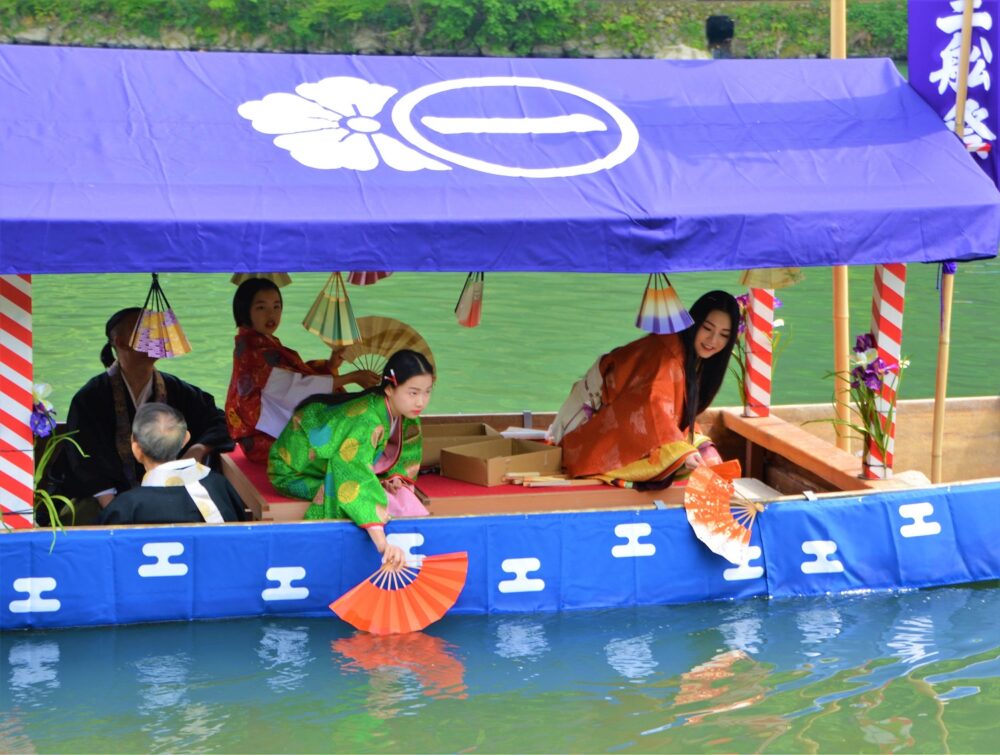 京都「三船祭」清少納言・扇流し