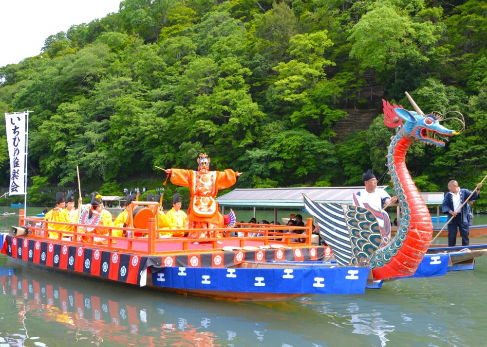 京都「三船祭」舞楽