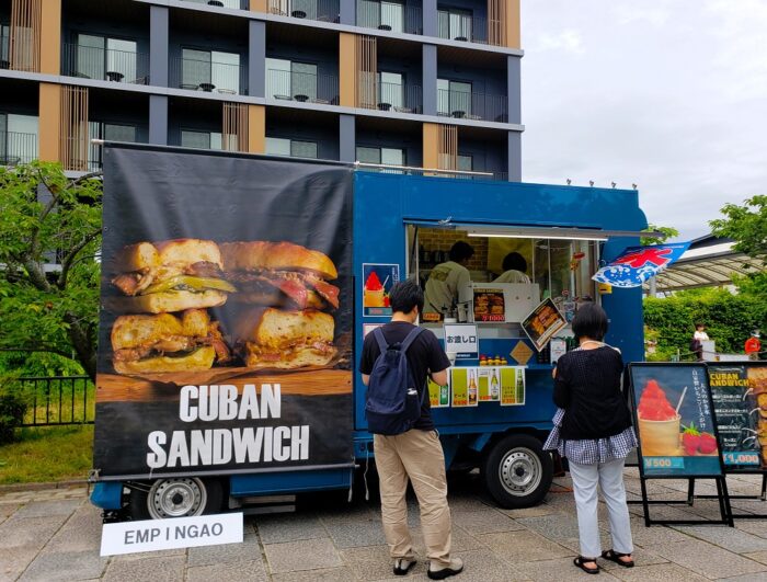 京都「梅小路公園」キッチンカー