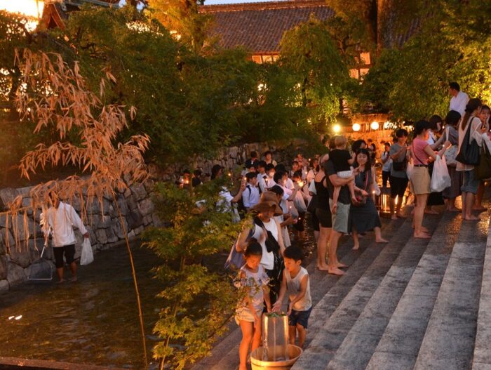 京都「北野天満宮」足つけ燈明神事
