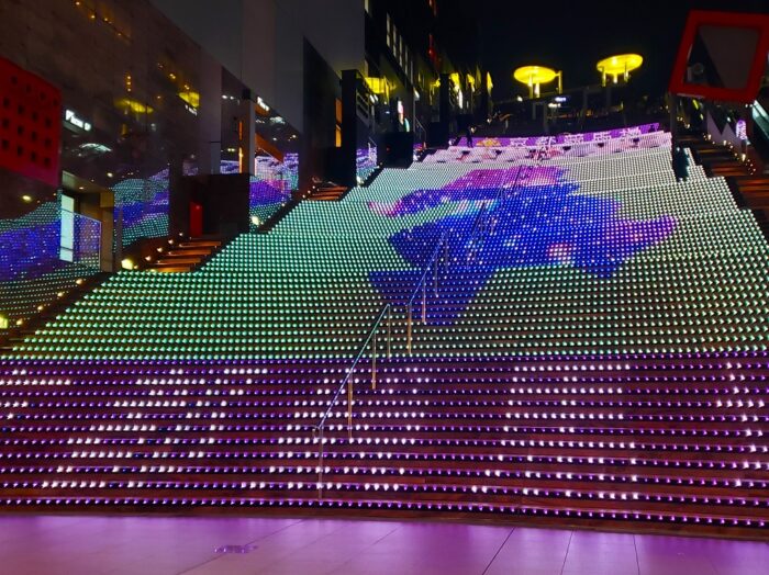 京都駅大階段イルミネーションホース