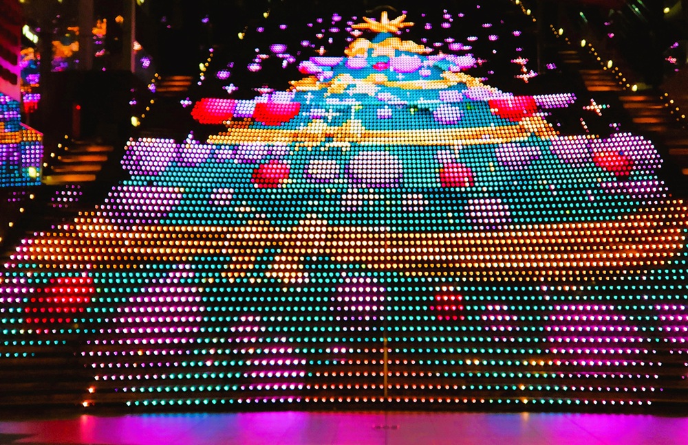 京都駅大階段クリスマスイルミネーション