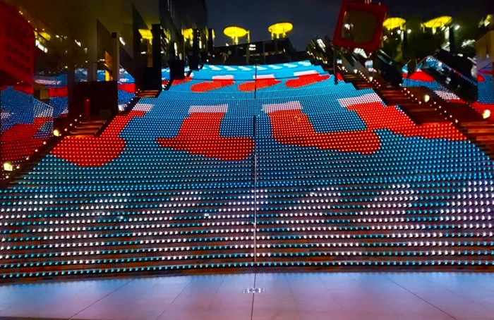 京都駅大階段クリスマスイルミネーション