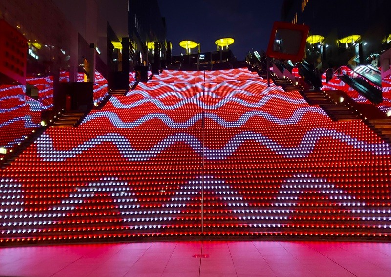 京都駅大階段クリスマスイルミネーション