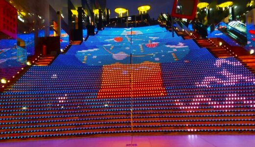 🎄2025 京都駅「大階段」クリスマスグラフィカルイルミネーション